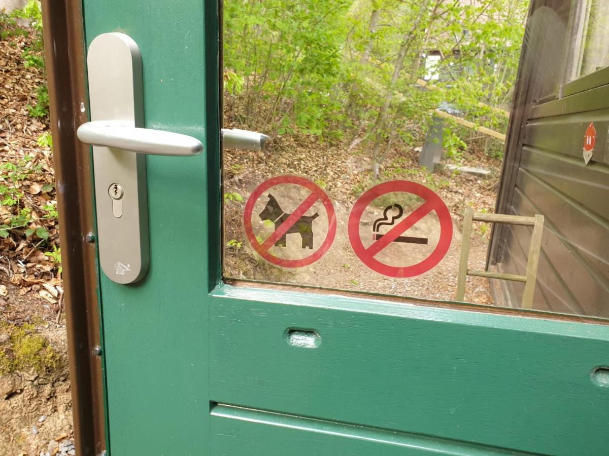 Boshuisje Durbuy Met Zwembad Op Het Park Eksteriør bilde