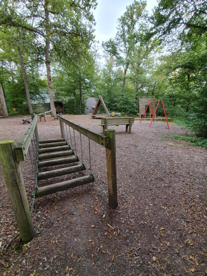 Boshuisje Durbuy Met Zwembad Op Het Park Eksteriør bilde